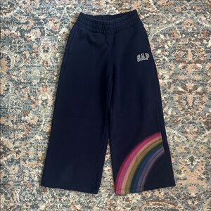 GAP Kids girls size S Fleece Sweatpants with pockets